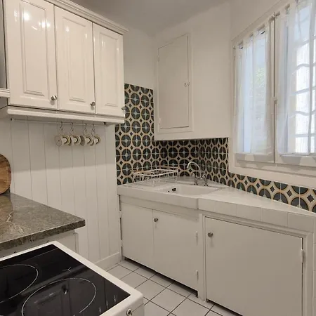 Rose Ле-Лаванду